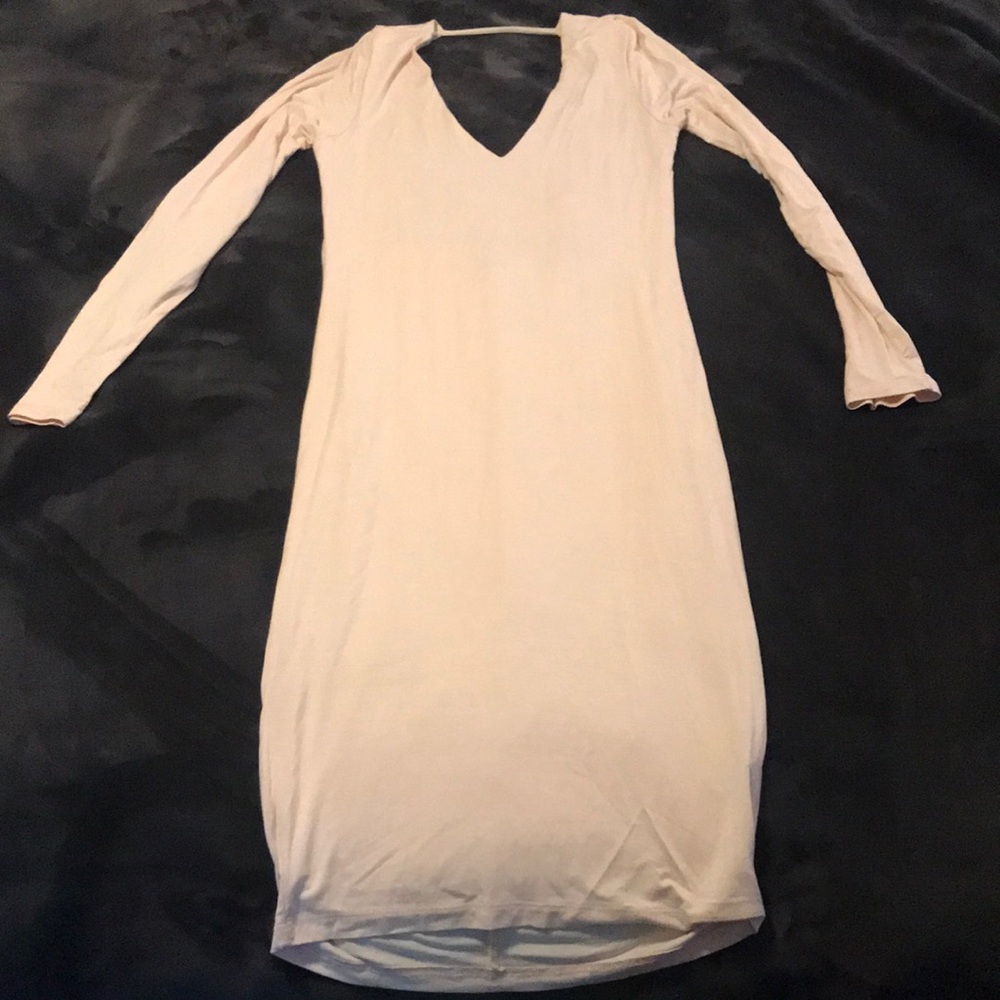 Forever 21 Knee Length backless Blush Dress. Size L